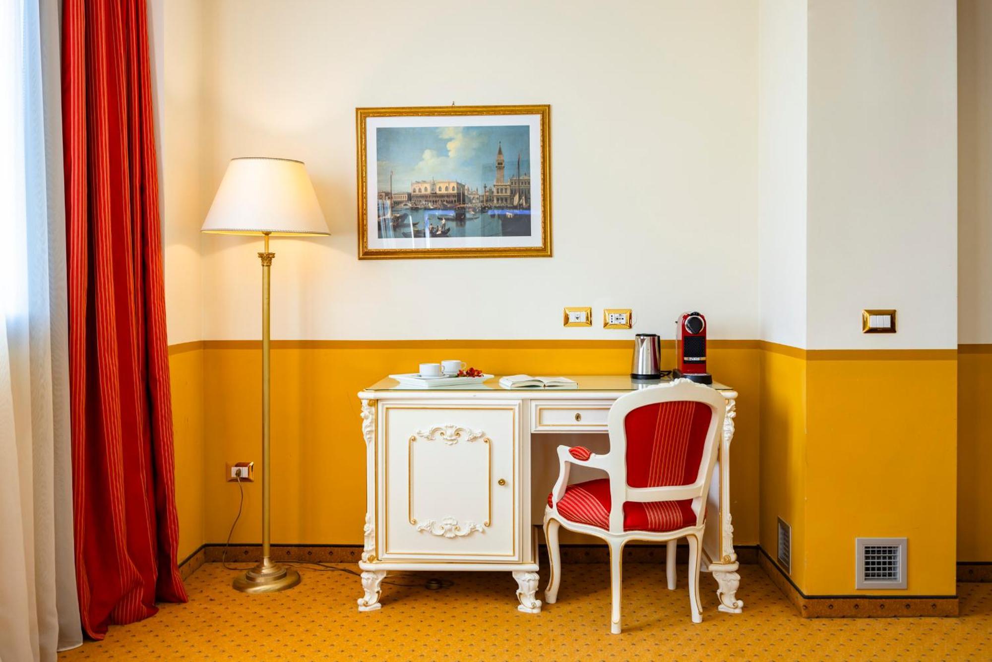 Hotel Il Gentiluomo Arezzo Kültér fotó